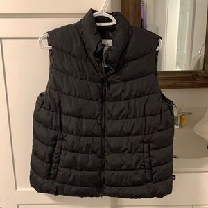 Black Gap Coldcontrol vest never worn